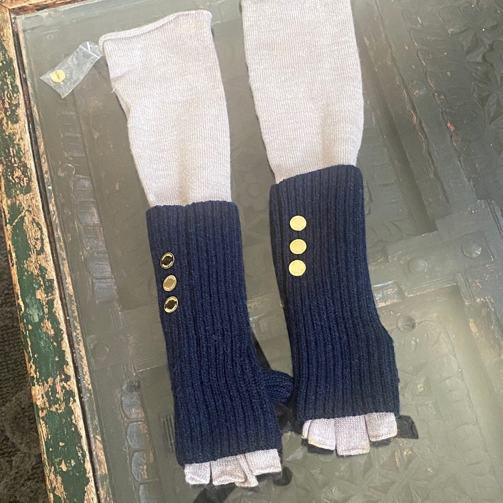 Tory Burch Navy and Cream Fingerless Gloves